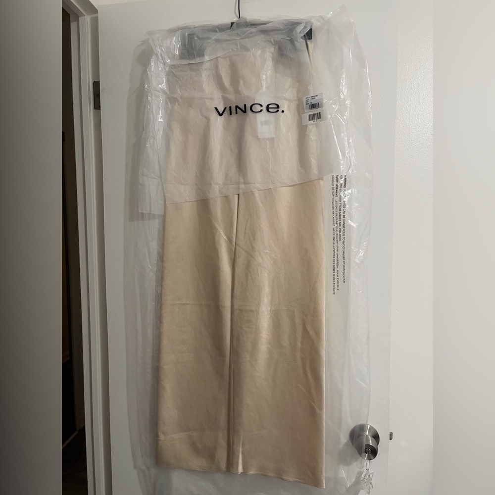 Pants - Picture 2 of 4